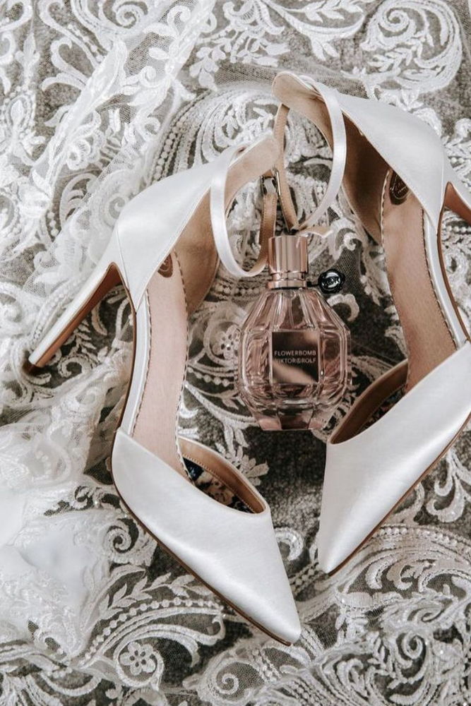 luxurious wedding shoes classic high heels