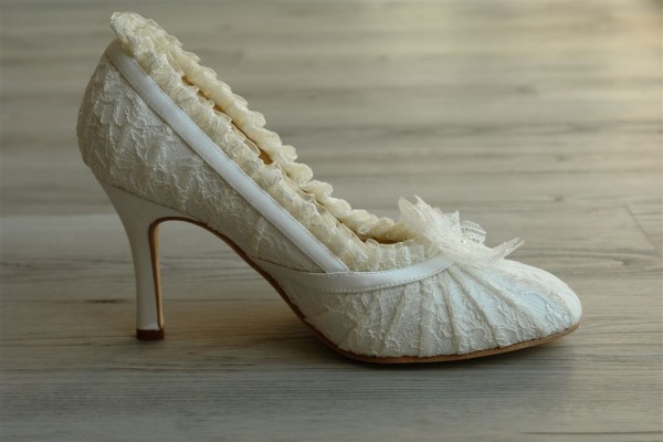 Lace Wedding Shoes | Wedding Dresses Guide