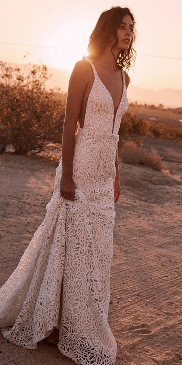  how to choose a wedding dress beach deep v neckline lace laudae bride