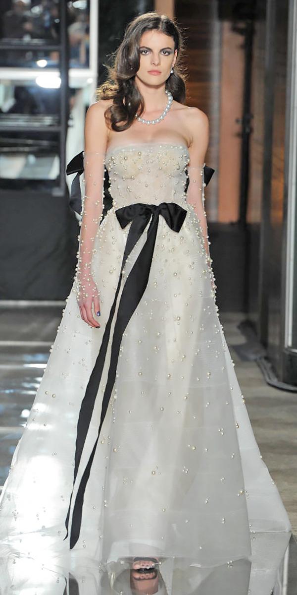 a line strapless slight curve wedding dresses 2018 with black ribbon reem acra