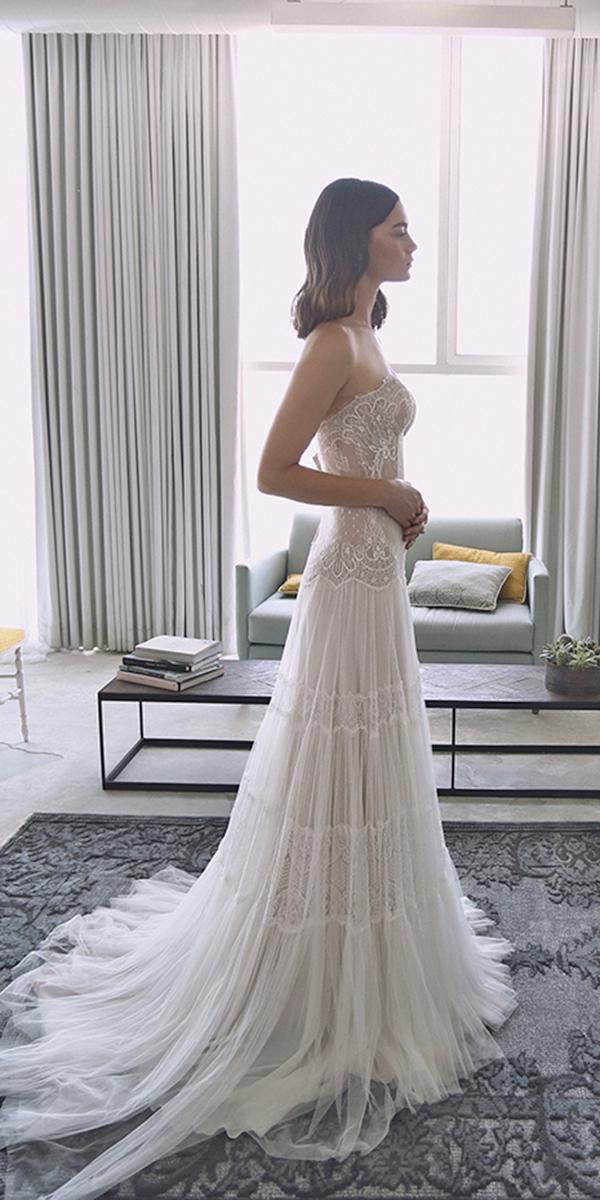 lace sheath with sweetheart and train lihi hod wedding dresses