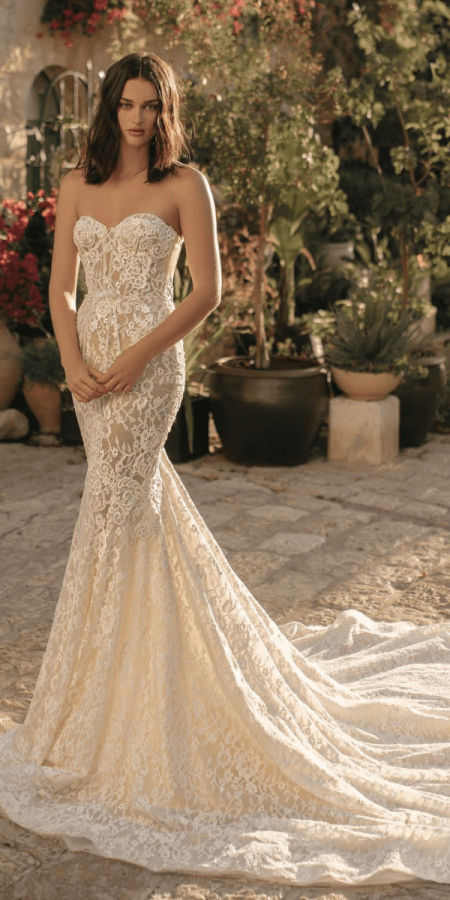 Sweetheart Wedding Dresses: 15 Styles That You Must See