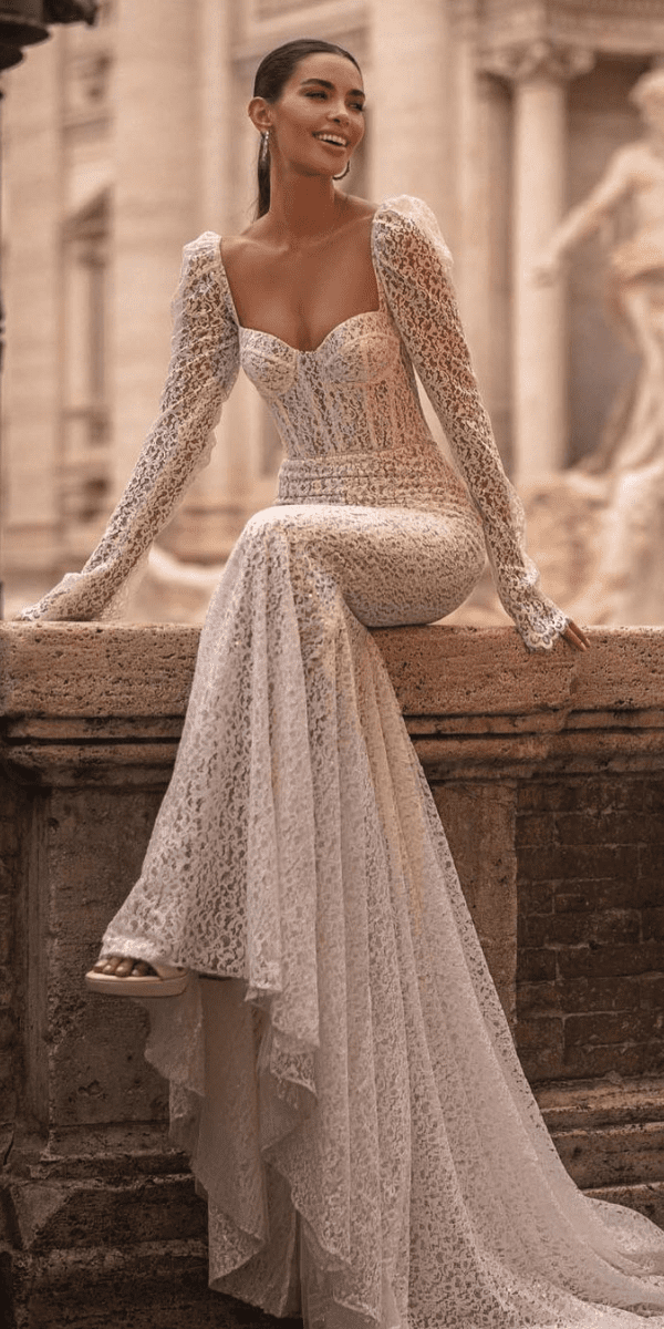 sweetheart wedding dresses with sleeves in lace