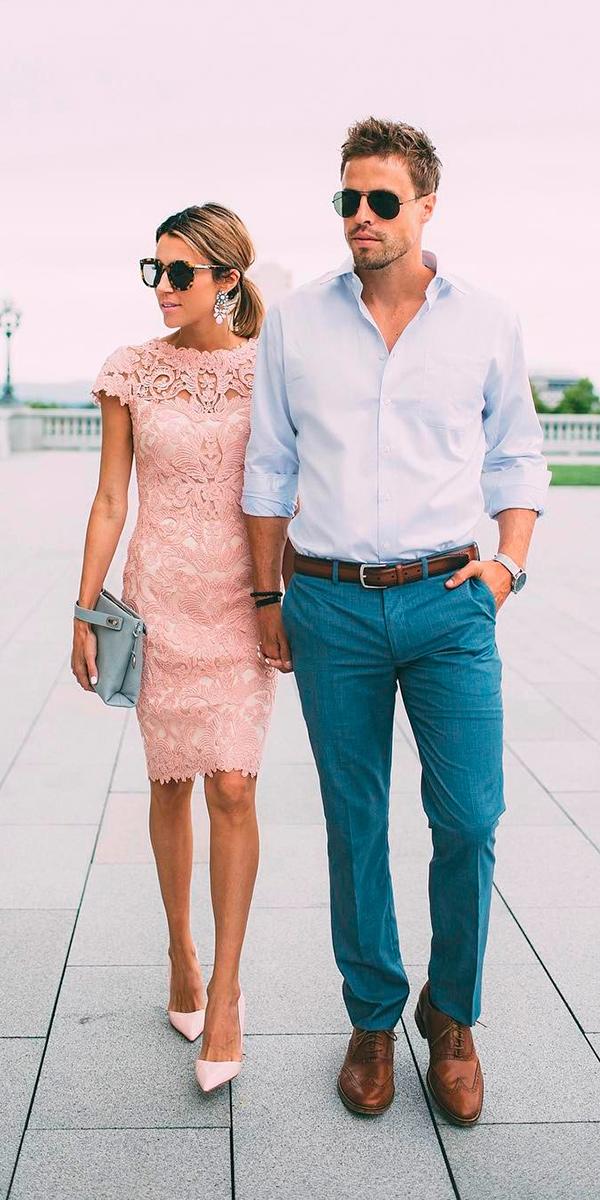 fall wedding gues dresses blush floral lace knee length hellofashionblog