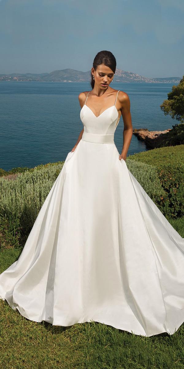 21 Excellent And Elegant Silk Wedding Dresses Wedding Dresses Guide 3725