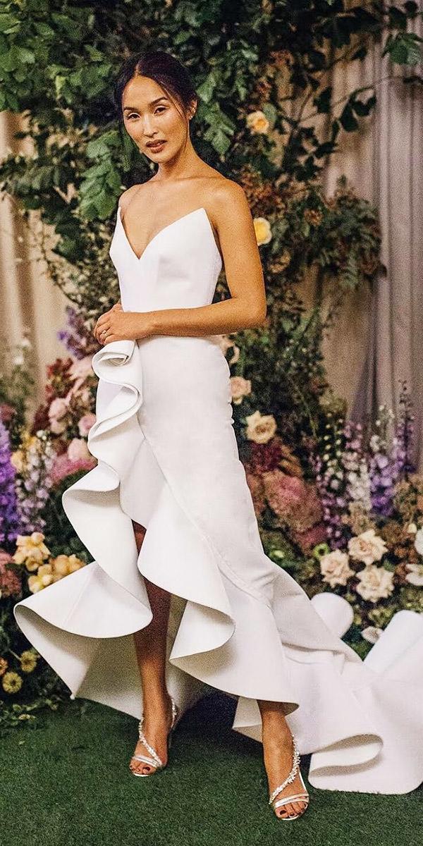 modern wedding dresses with straps minimalizm sexy oscar dela renta