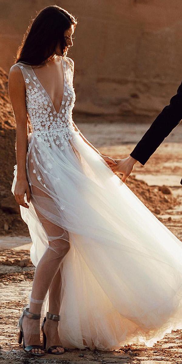 24 Unforgettable Beach Destination Wedding Dresses ...