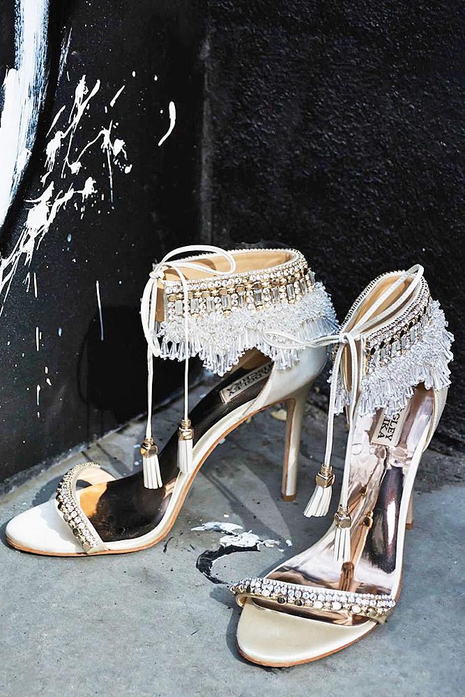 comfortable wedding shoes vintage heels badgley mischka