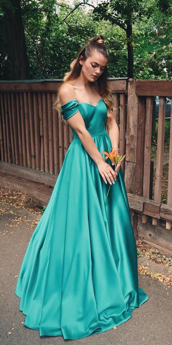 18 Green Wedding Dresses For Non-Traditional Bride | Wedding Dresses Guide