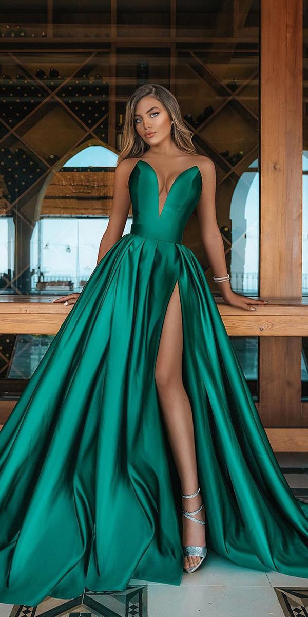 Green Wedding Dresses: 9 Ideas For Non-Traditional Bride