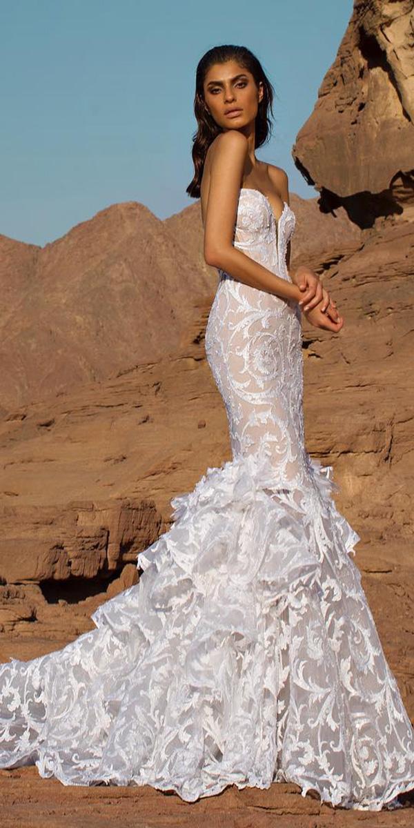 mermaid-wedding-dresses-sweetheart-lace-with-train-pnina-tornai-wedding-dresses-guide