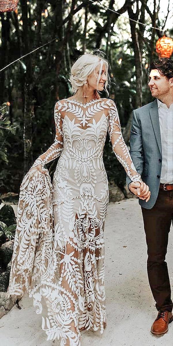 30 Unique Lace Wedding Dresses That Wow Wedding Dresses Guide 0959