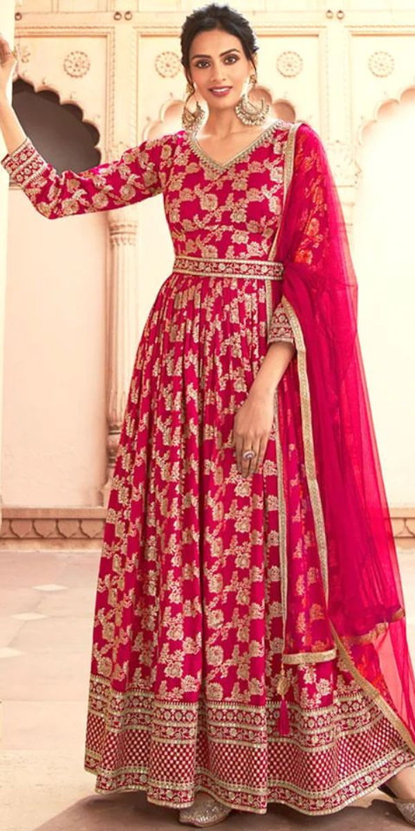 indian wedding dresses in red and gold