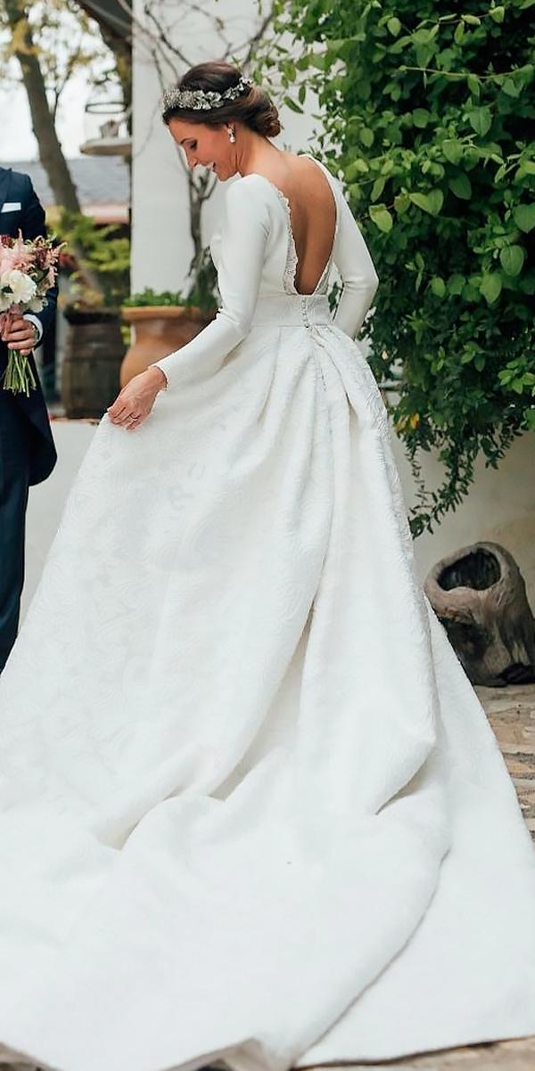 simple modest ball gown open back long sleeve wedding dresses kiwo estudio