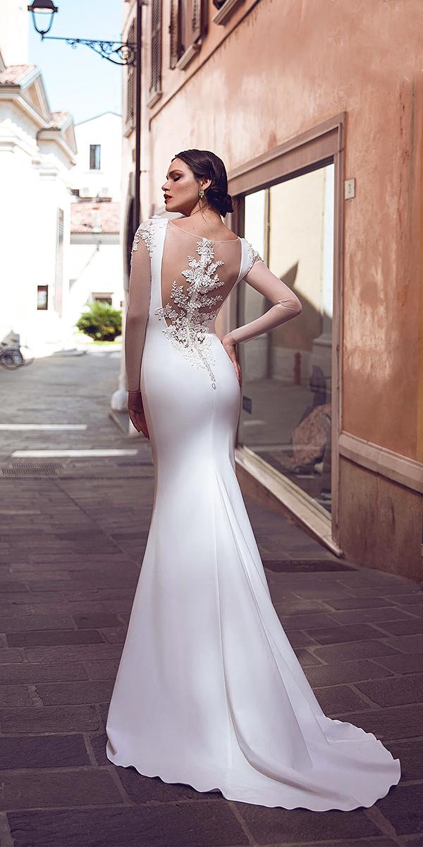 bridal gowns with sleeves mermaid tatto effect back silk armonia