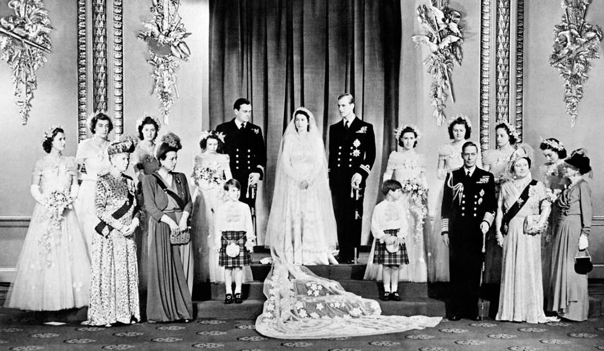 royal wedding family photo queen elizabeth II norman hartnell
