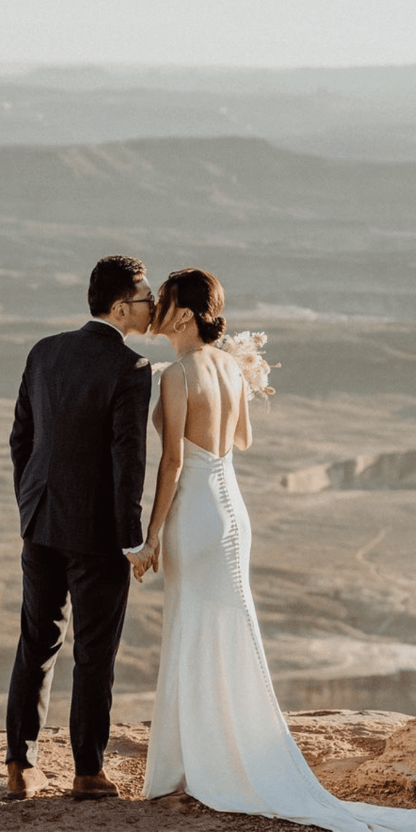 backless wedding dresses bride in simple outfit