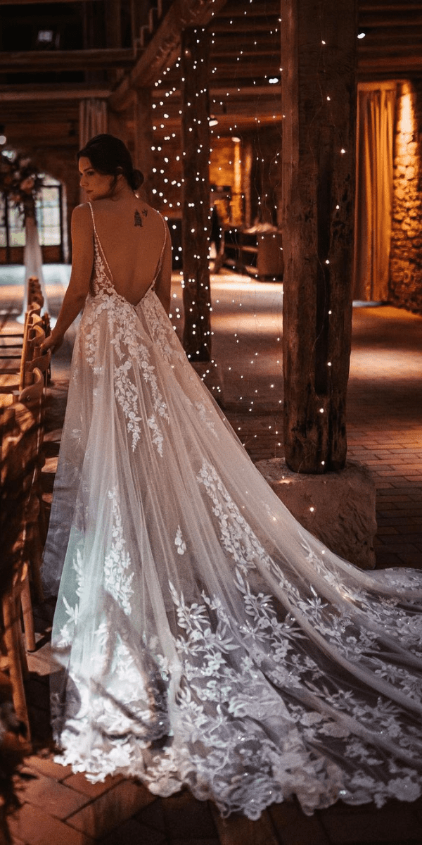 backless wedding dresses lace outfit ideas