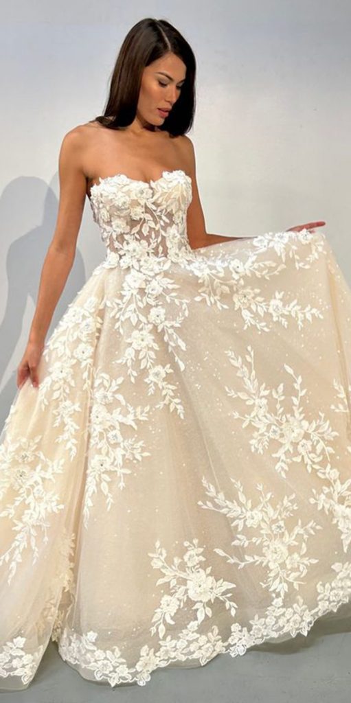 modern wedding dresses sweetheart strapless neckline lace floral eveofmilady