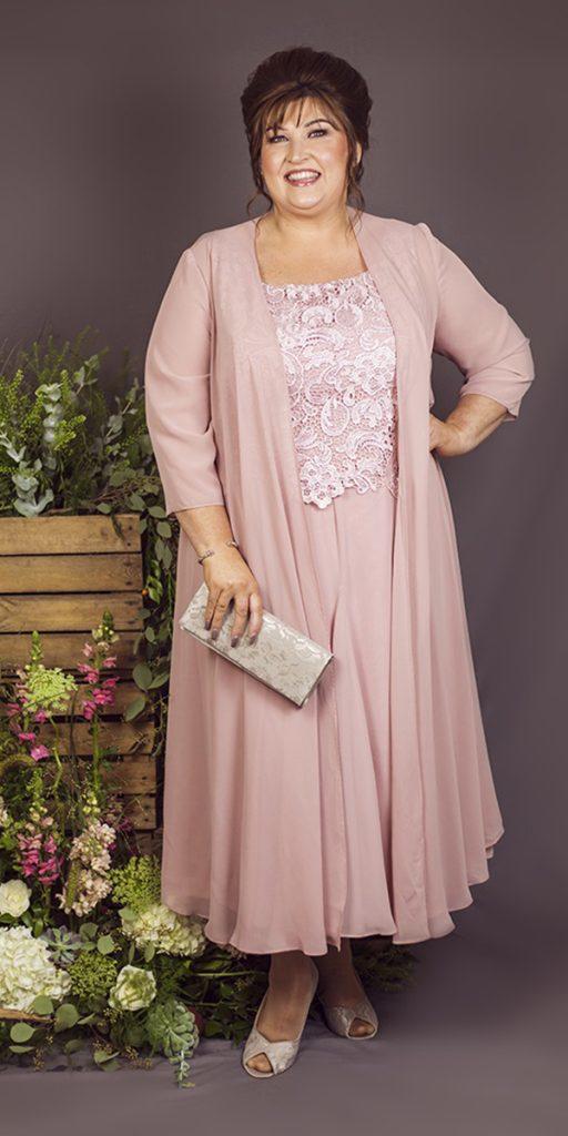 plus size mother of the bride dresses lace top with cape sleeves pink for fall winter curvy chic bridal