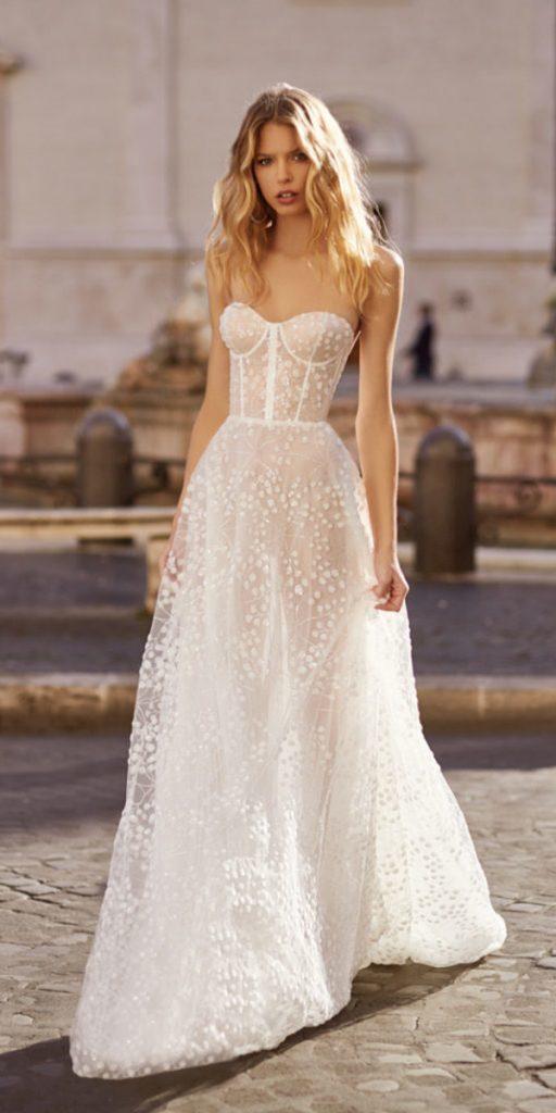 beach destination wedding dresses a line sweetheart strapless neckline tomsebastien
