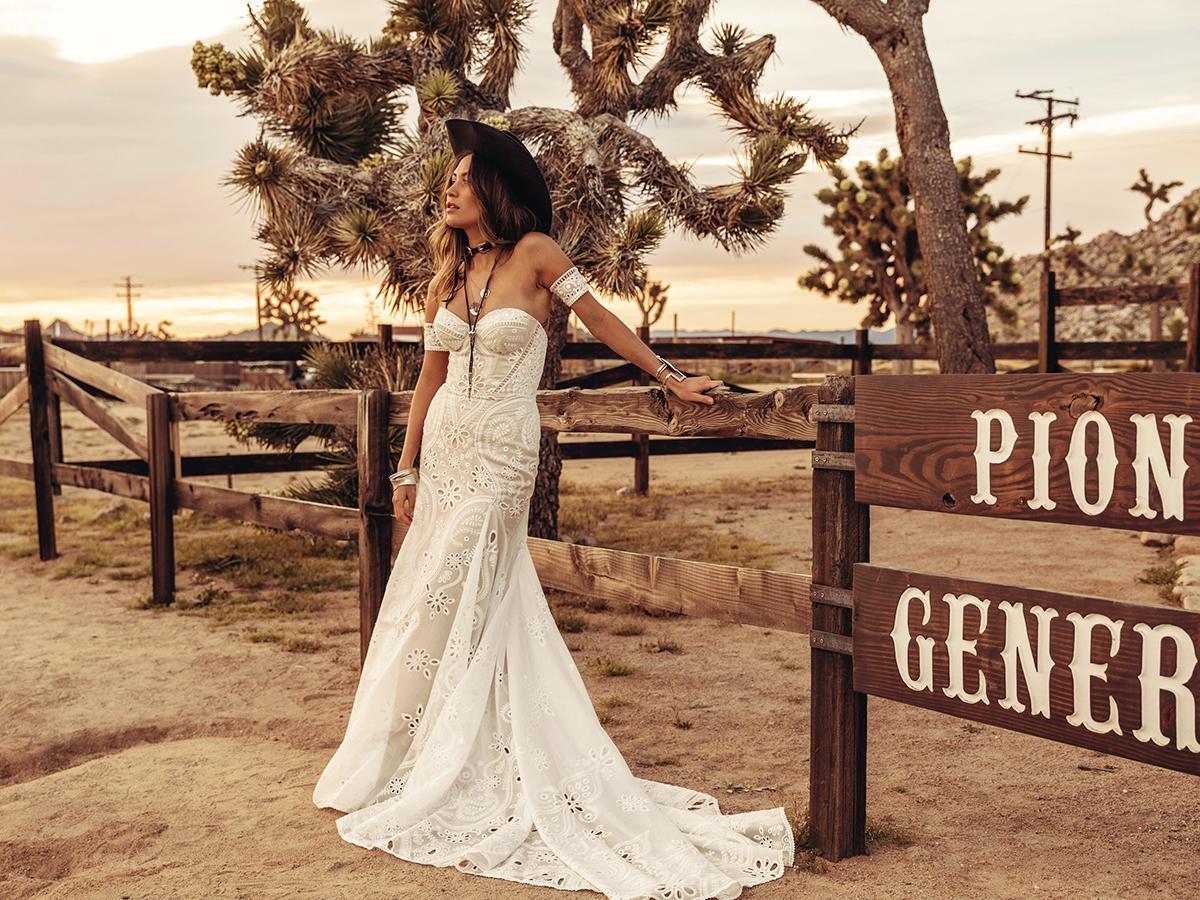 Barnyard Wedding Dresses To Inspire Any Bride Wedding Dresses Guide