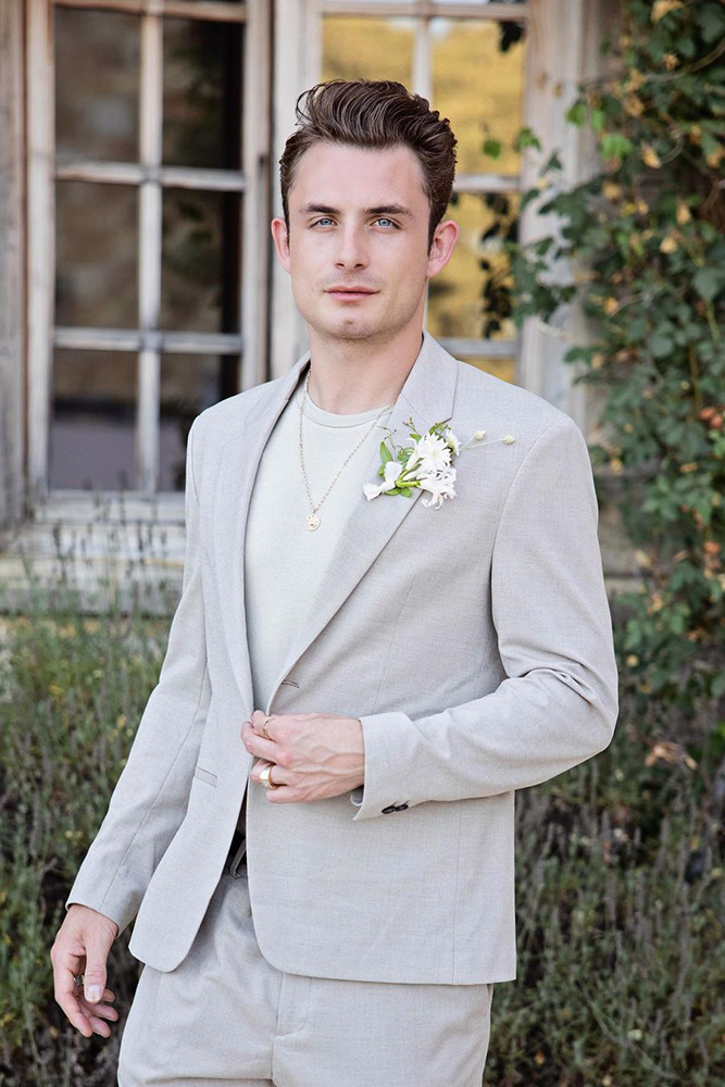 groomsmen attire simple casual jacket light grey nikkiryanphotography