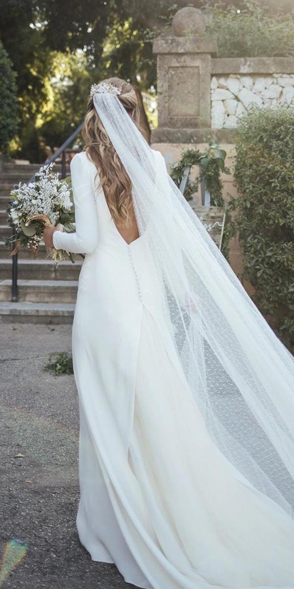 Silk Wedding Dresses For Elegant And Refined Bride 0649