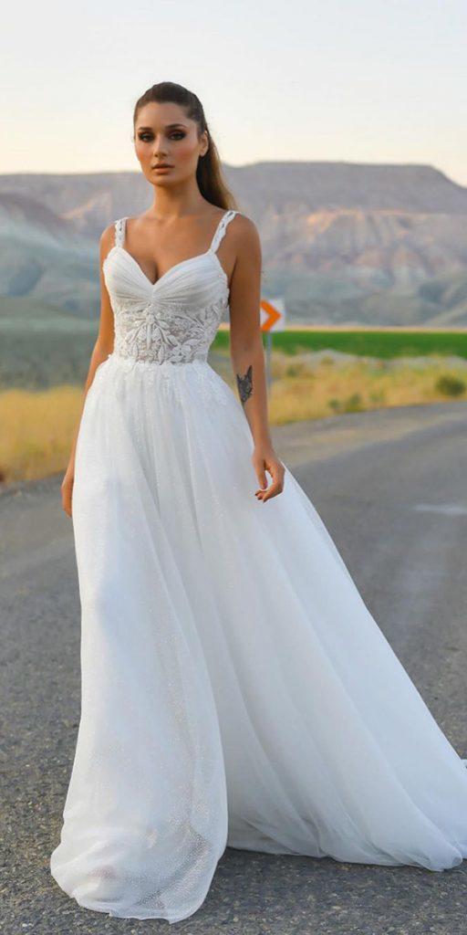 beach wedding dresses a line with spaghetti straps sweetheart neckline daigelinlik