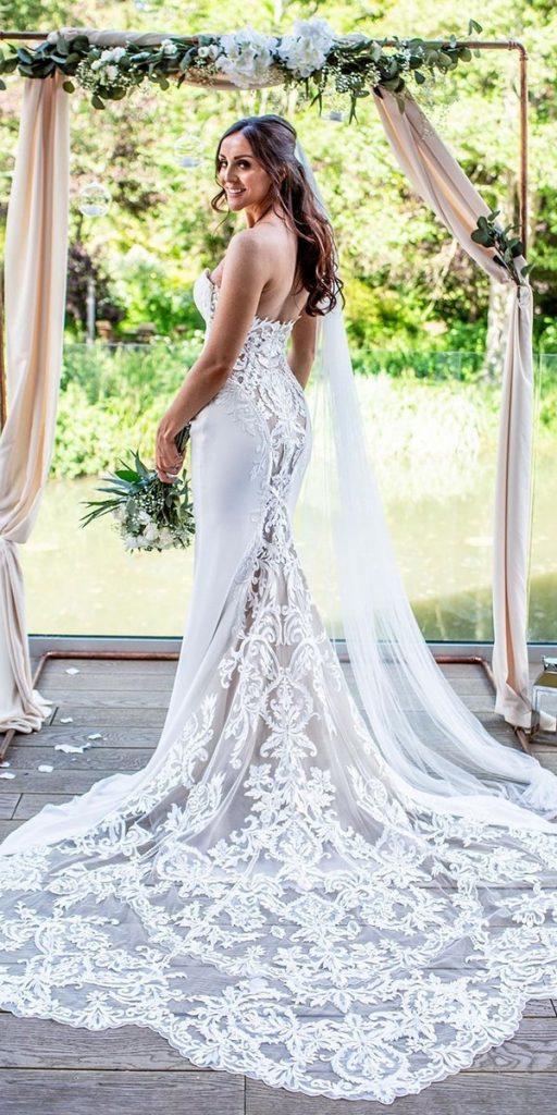 lace bridal gowns low back with train enzoani
