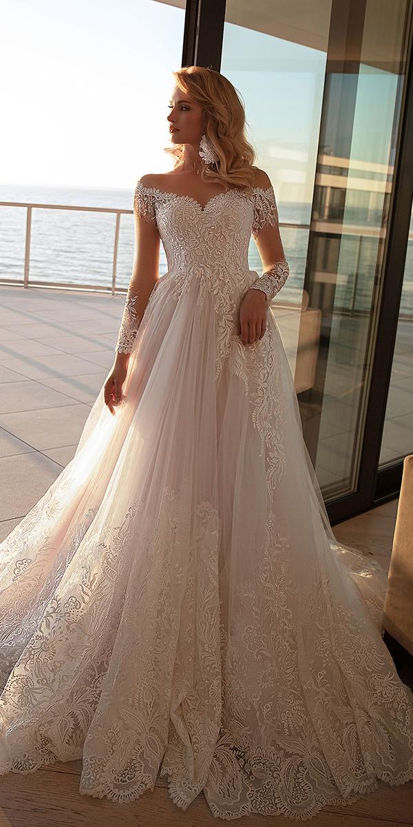 Bridal Gowns With Sleeves Never Fails To Impress