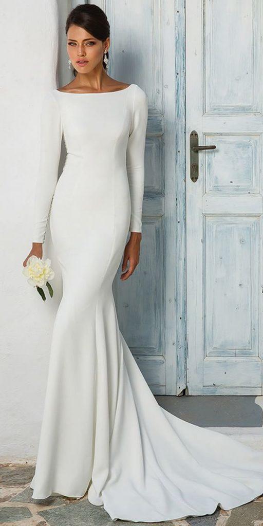 simplistic wedding dress