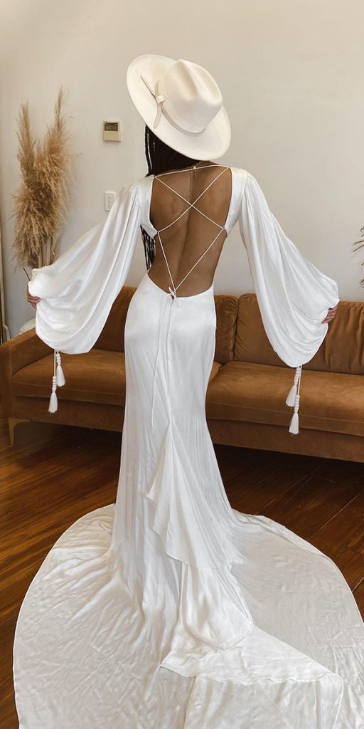 barnyard wedding dresses simple open back with long sleeves ruedeseinebridal