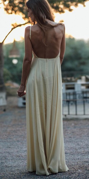 Beach Wedding Guest Dresses: 27 Trendy Suggestions