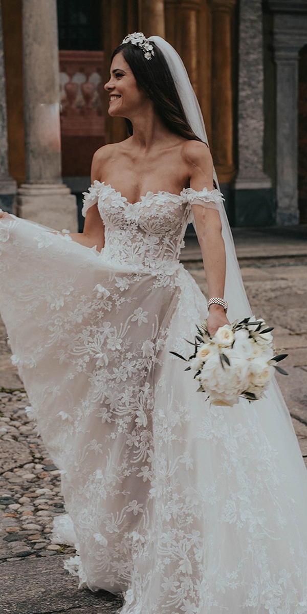 Rustic Lace Wedding Dresses For Different Tastes Of Brides