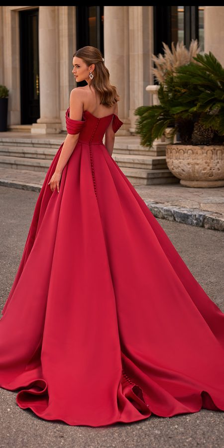 Colored Wedding Dresses: 21 Stylish Gowns For Bride