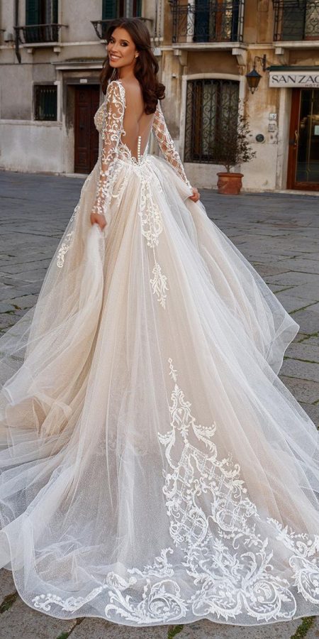 Princess Wedding Dresses: 18 Styles For FairyTale Celebration