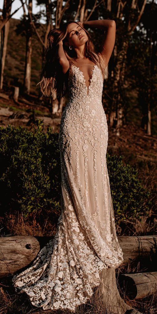 lace beach wedding dresses with spaghetti straps beach mischadurrantphotography