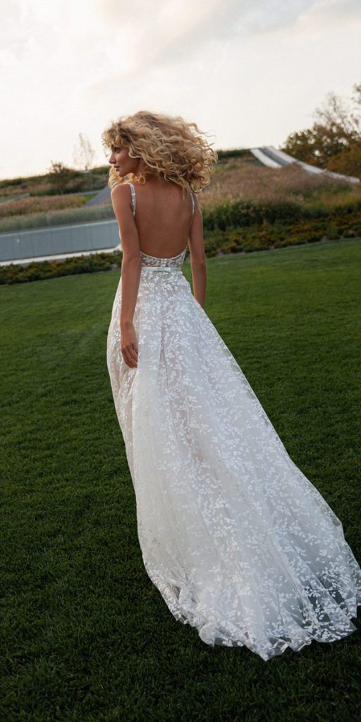 casual summer wedding dresses backless with spaghetti straps daalarna