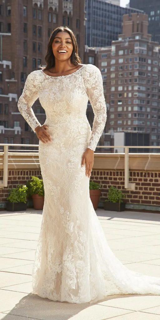 lace bridal gowns plus size with long sleeves pronovias