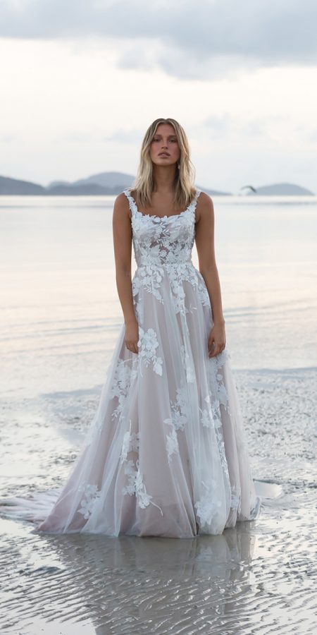 Lace Beach Wedding Dresses That Are Fantastic