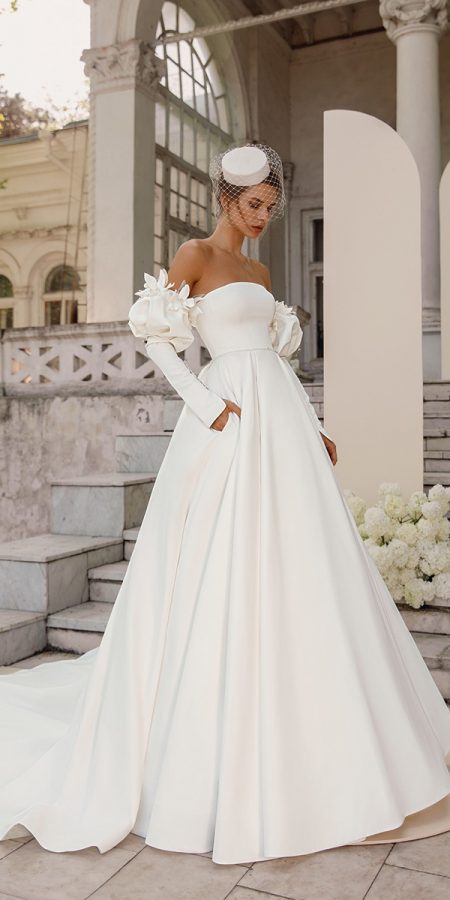 Simple Wedding Dresses With Sleeves 