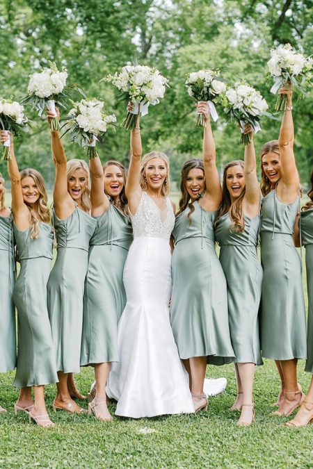 Summer Bridesmaid Dresses: Breezy and Beautiful Looks