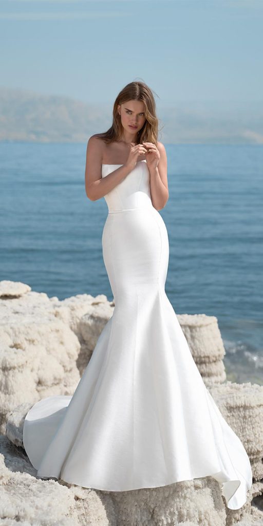 trendy wedding dresses simple strapless neckline fit and flare greebanau