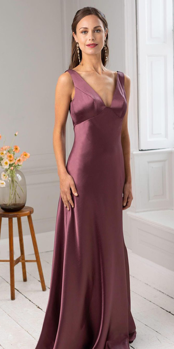simple casual mother of the bride dress for beach wedding long burgundy truebride