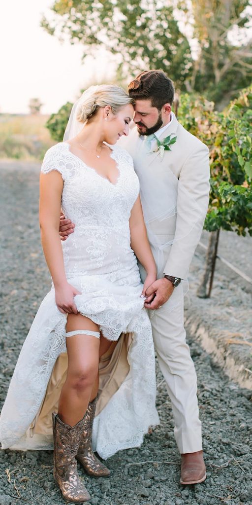 Country wedding dresses hot sale with cowgirl boots