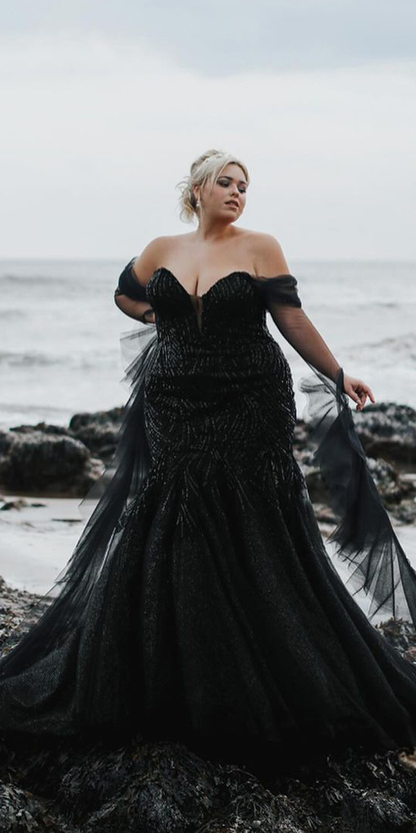 Plus size black wedding gown best sale