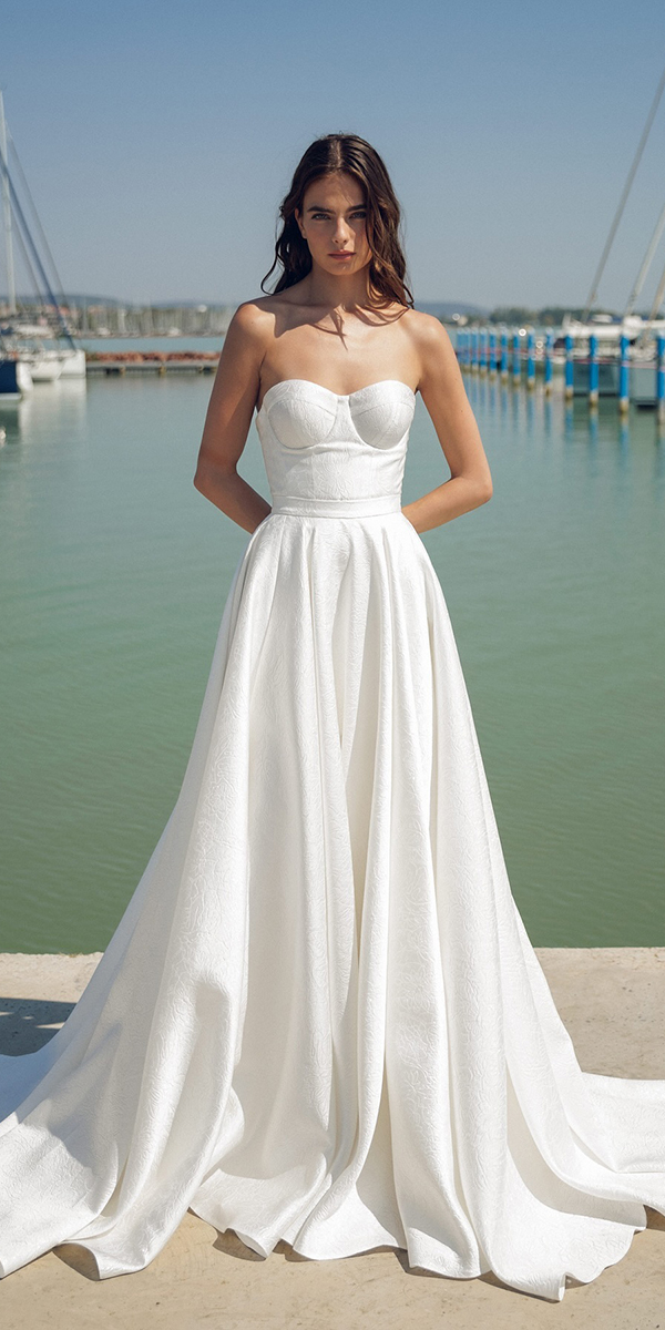 a line wedding dresses strapless neckline beach daalarna