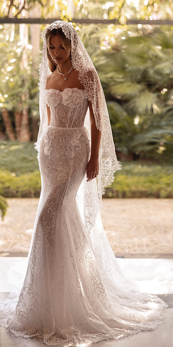 rustic wedding dresses lace with cape tinavalerdi