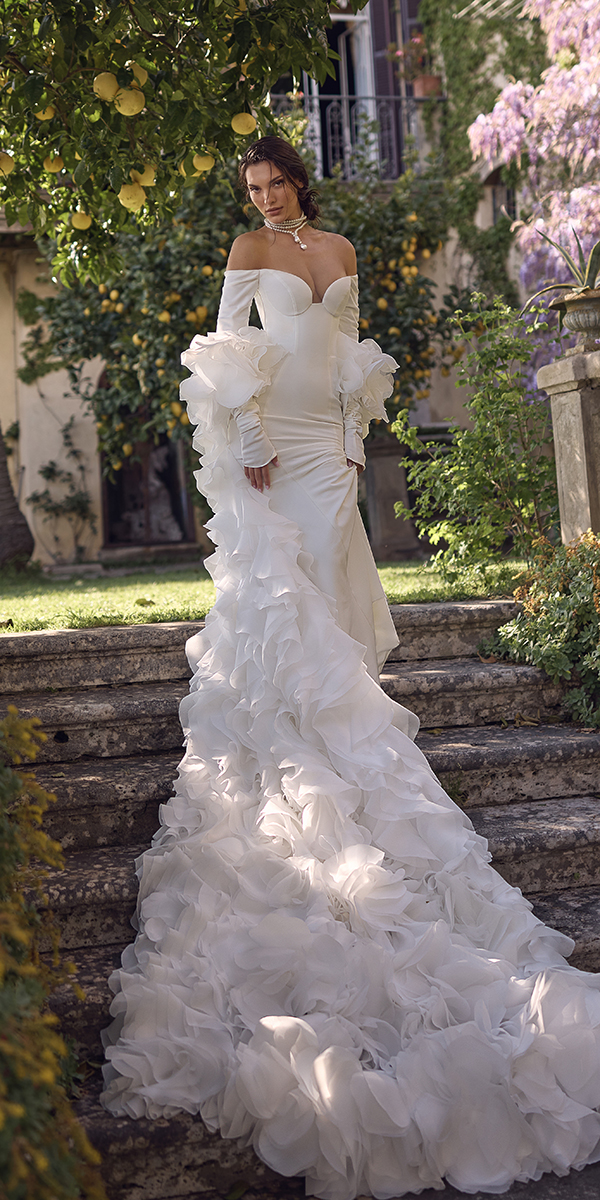 wona concept amore in fiore couture collection simple with train with long sleeves arcadia